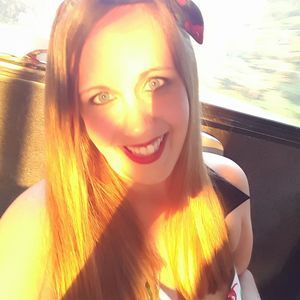 Meet your Posher, Cassandra